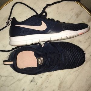 Nike Flex Essential TR